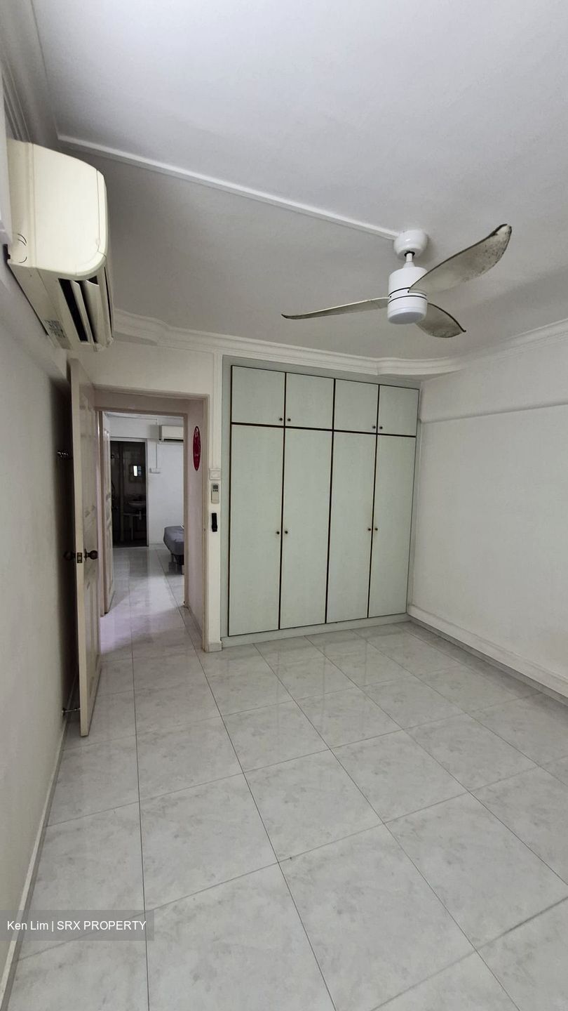 Ang Mo Kio Avenue 8 (Ang Mo Kio),  #613169111